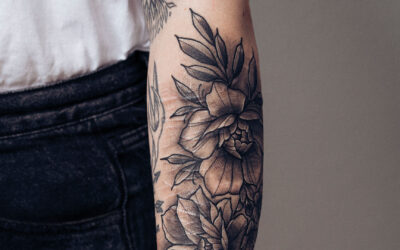 SAT.1 Regional | Selbst zugefügte Narben mit Tattoos überdeckt: Ausstellung in Lüneburg